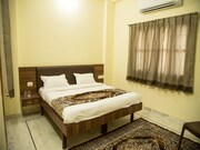 OYO Home 11933 3BHK Modern Apartment near Geetanja, Udaipur OYO Home 11933 3BHK Modern Apartment near Geetanja, Udaipur