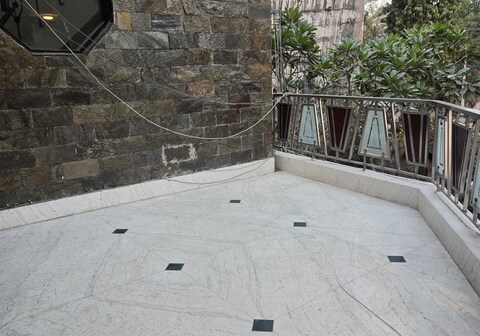 Independent Duplex beautiful villa all amenities