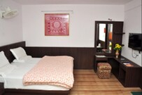 Traveller's Paradise (Nr. Naini Lake-200 mtr.) Nainital, Nainital Traveller's Paradise (Nr. Naini Lake-200 mtr.) Nainital, Nainital
