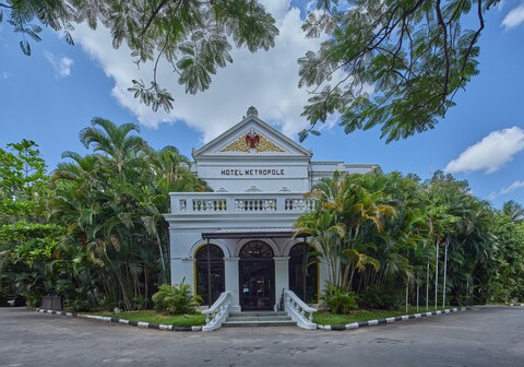 Royal Orchid Metropole