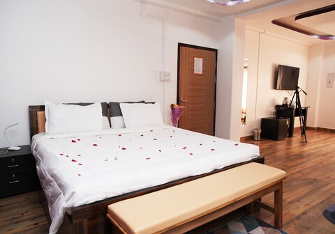 THE MYRA Inn