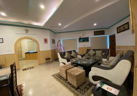 Valley View Retreat |Entire Apartment