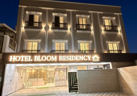 Hotel Bloom Residency