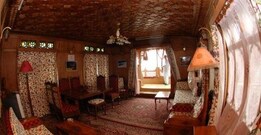 new majestic houseboat, Srinagar new majestic houseboat, Srinagar