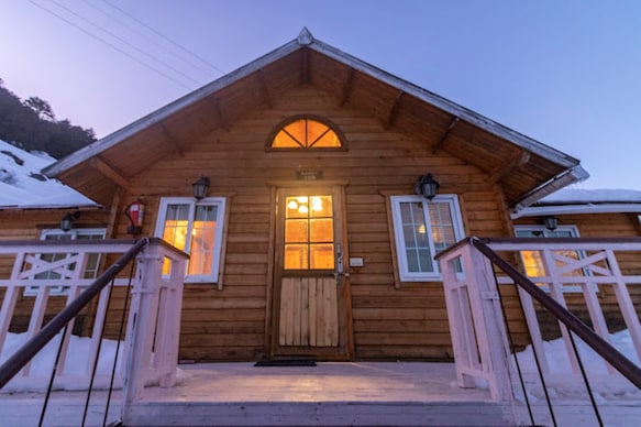 GMVN Auli Nanda Devi Eco Tourist Resort