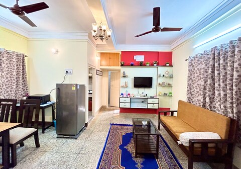Classic 2BHK Apartment near Jadavpur University