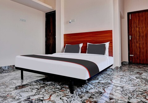 Hotel O Grand Moon Light