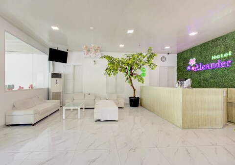 Collection O Gambir Near Masjid Istiqlal Formerly Aleander Hotel