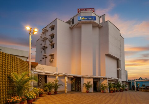 FabHotel Amaltas