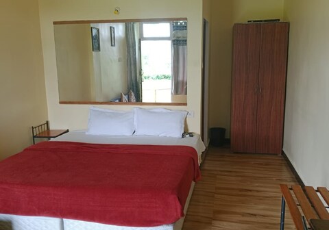 WESTERN LAKE VIEW RESORT