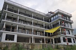 Crown Plaza Hotel and Cafe, Kasol Crown Plaza Hotel and Cafe, Kasol