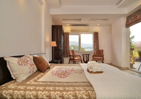 Above Rajpur Private penthouse for 2
