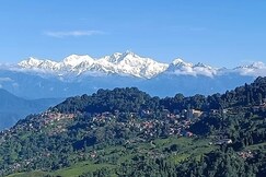 PRANAM HOMESTAY NEAR BURDWAN PALACE RAJBARI, Darjeeling PRANAM HOMESTAY NEAR BURDWAN PALACE RAJBARI, Darjeeling