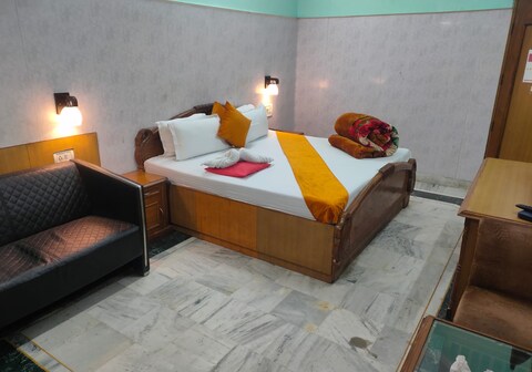 Hotel Crystal (Bus Stand Area)