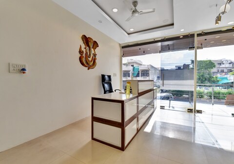 Collection O Gatsby Hotel