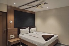 Hotel Dwani Palace, Navi Mumbai Hotel Dwani Palace, Navi Mumbai