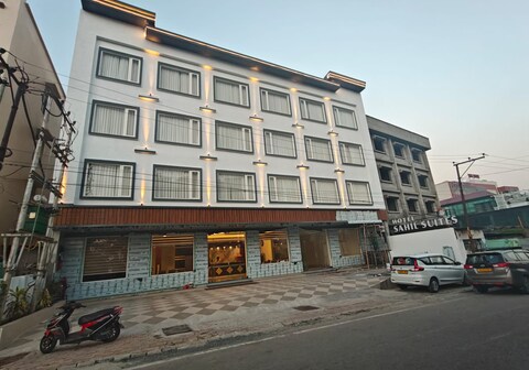 Hotel Sahil Suites