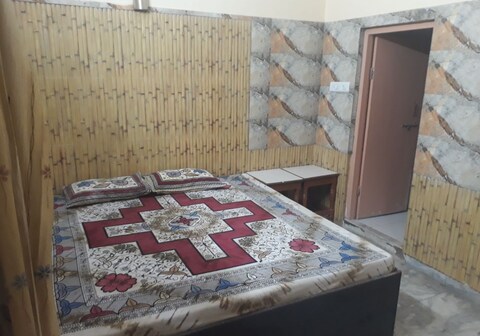 MAHESH BHAWAN GUEST HOUSE