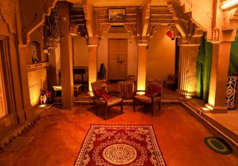 Narayana Haveli | Near Ghats