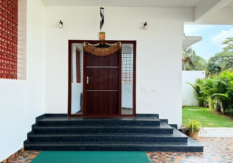 SEA SHELL 3BHK