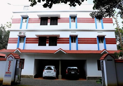Plavunkal Hevel Homes