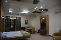 Hotel Naveen Residency, Darbhanga Hotel Naveen Residency, Darbhanga