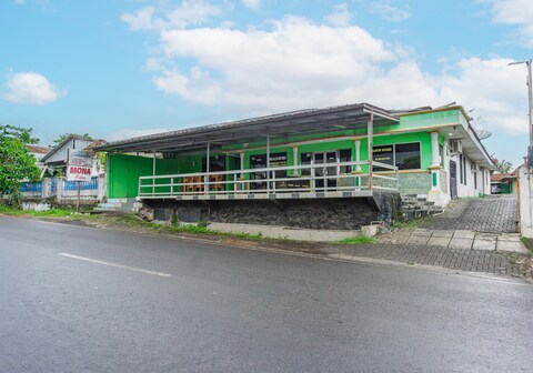 Hotel O Guest House Amanda Syariah