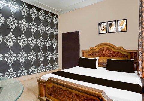 Hotel O Moonlight Guest House