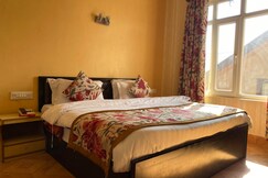 Hotel Kaisar, Srinagar Hotel Kaisar, Srinagar