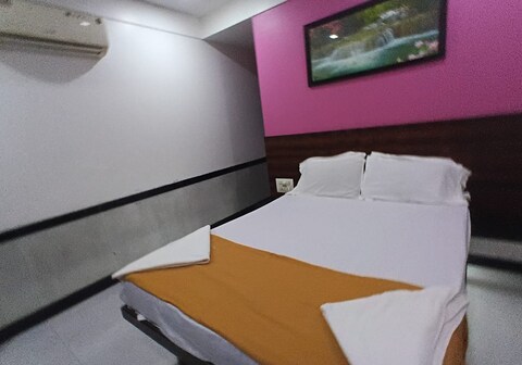 Hotel Shree Shlok Residency