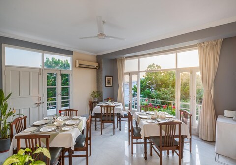 DEV VILLA