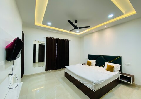 Sunil Regency Amritsar