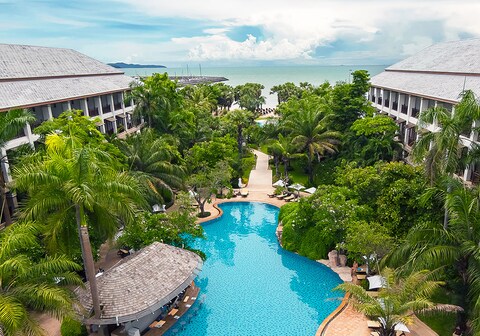 Ravindra Beach Resort & Spa