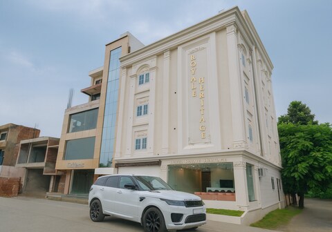 Hotel Royale Heritage