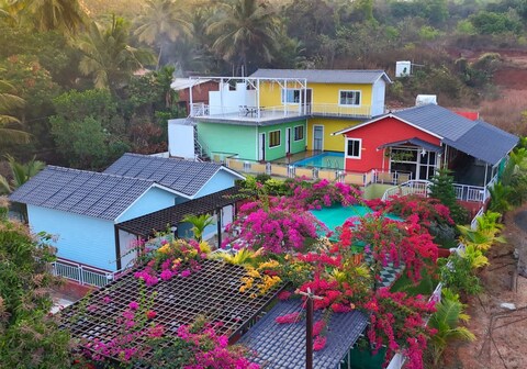 The Happy Cabins Homestay | Rooms & Caretaker