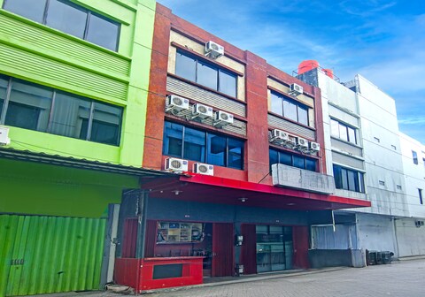 Hotel O Makassar near RS Grestelina formerly Wisma Makassar