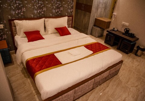 Serenity Stay Inn Electronic city