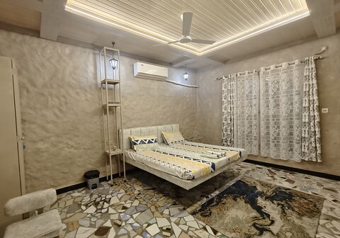 Rajbongshi Heritage Inn Near Jagannath Temple