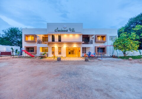 Sandanams Villa Coutralam