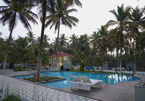 Diamond Pavilion by Jade