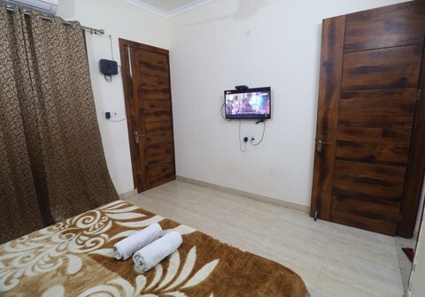 Atulyam Cozy Apartment