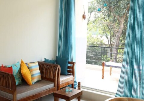 Apartment (1BHK Luxurious AC Apartment with Swimming Pool)