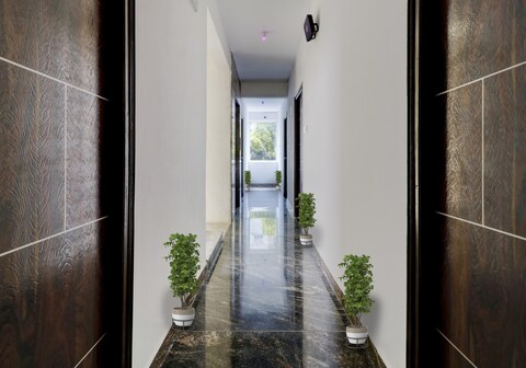 Hotel O Sunshine Inn