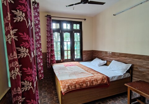 Private Room at Upper Bhagsunag