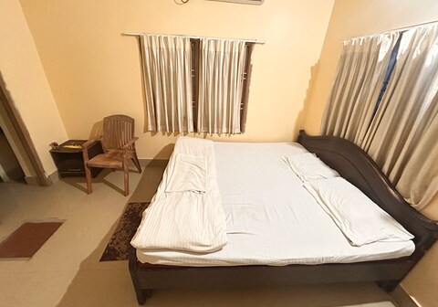 Hotel O OMM Guest house