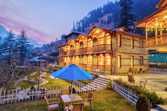 8fold by Larisa, Jibhi