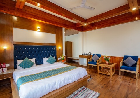 La Kailasha Regency manali