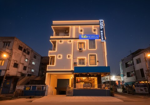 FabHotel Three Waves - Nr. LB Nagar Metro Station