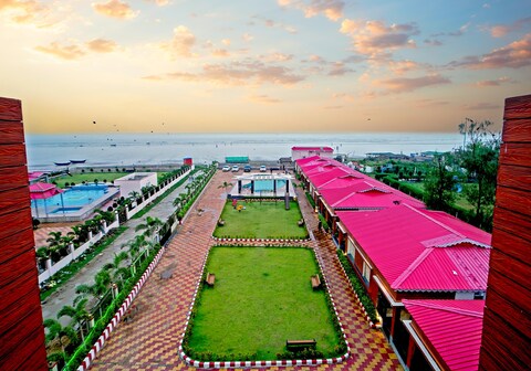 Prasant Beach Resort