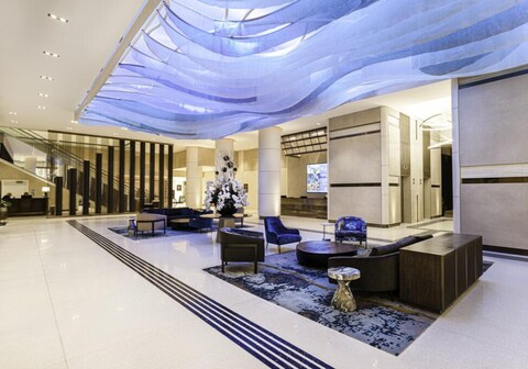 Hilton Niagara Falls/Fallsview Hotel & Suites